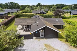 Fully equipped holiday home with garden, jacuzzi & BBQ | Pets are welcome - Image 5