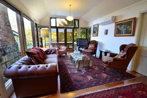 Historic Cottage Rental with a Private Pool in Kangaroo Valley, New South Wales - Image 2