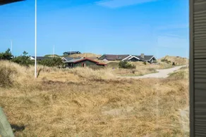 Holiday home with BBQ, sauna & terrace - Image 4