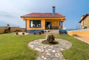 Children-friendly villa with garden, terrace & BBQ | Mountain view | Close to the beach | Pet-friendly - Image 2