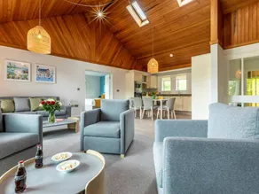 Voll ausgestattetes Ferienhaus mit Garten, Terrasse und Sauna | Haustiere sind willkommen - Image 2