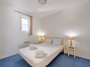 Condo with sauna, terrace & pool - Image 4