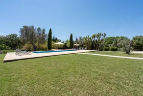 Maison avec piscine privée, jardin et barbecue | Vue jardin - Image 2