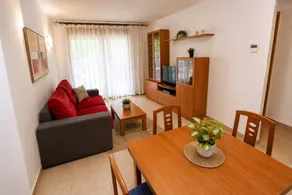 Apartment with pool, garden & terrace - Image 2