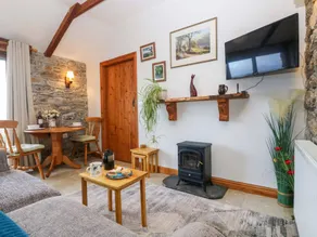 Cottage with garden - Image 5