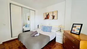 Flat with pool - Image 4