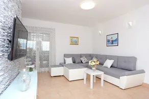 Fully equipped house with garden, barbecue & pool | Sea view | Beach nearby - Image 3