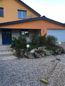 Children-friendly beautiful dedicated room with garden, sauna & private pool - Image 2
