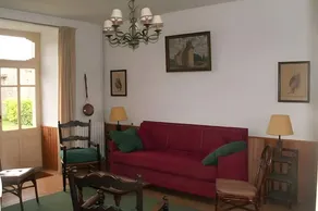 Cottage “Logis Auprès du Château” with Private Garden and Wi-Fi - Image 3