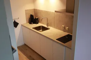 Lakeview Apartment with Dual Balconies - Image 3