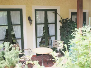 Flat with garden & terrace | Garden view - Image 4