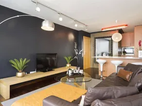 Flat with terrace - Image 3