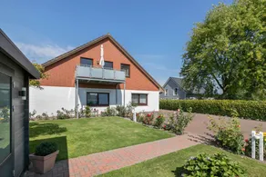 Holiday apartment with terrace, garden & barbecue | Garden view - Image 2