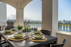 Flat with terrace & pool | Mountain view - Image 3