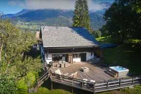 Secluded chalet for 12 with hot tub and sauna - OVO Network - Image 2