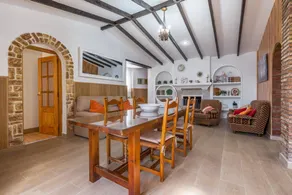 Maison avec terrasse, piscine privée et internet haut débit | Vue montagne - Image 5