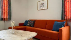 Family-oriented holiday apartment with pool, garden & BBQ - Image 5