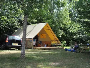 Tent with heated pool & terrace - Image 4