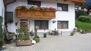 Appartement adapté aux familles avec terrasse, barbecue et jardin | Vue panoramique - Image 4