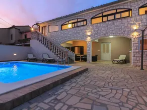 Fantástica casa con terraza, jardín y piscina privada | Se admiten mascotas - Image 4