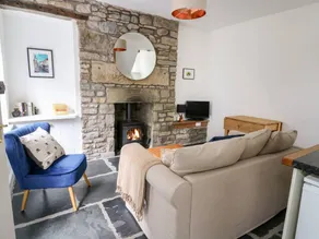 Pine Cottage - Image 3