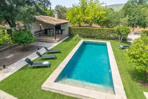 Child-friendly big villa with private pool, terrace & garden - Image 4