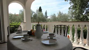 Holiday apartment with garden & terrace - Image 3