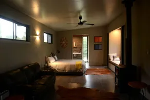 Modern Cabin with Panoramic Nature Views in Lamington, Queensland, Australia - Image 4