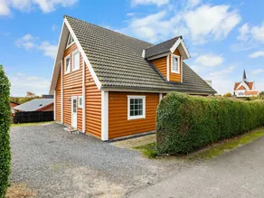 Children-friendly holiday home with hot tub, sauna & terrace | Next to the beach - Image 3