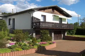 Holiday home with garden | Pet-friendly - Image 4