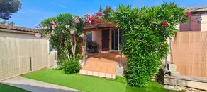 Pleasant chalet with terrace, garden & pool - Image 2