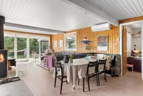 House with terrace & barbecue - Image 3
