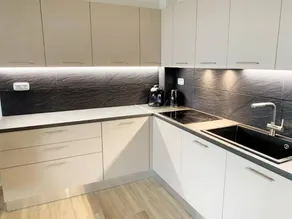 Fully equipped lovely apartment with terrace & garden - Image 3