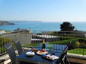 Family-oriented cottage with garden | Beach view | Next to the beach - Image 3