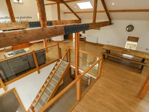 Cottage with jacuzzi & garden - Image 4