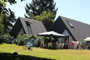 Gîte con jardín, barbacoa y piscina | Vistas al lago - Image 2