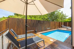 Voll ausgestattetes geräumiges Ferienhaus mit privatem Pool, Grill und Garten | Meerblick | Neben dem Strand | Perfekt für die Arbeit von Zuhause - Image 2