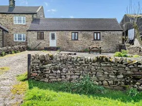 Cottage with BBQ & garden | Water view - Image 2