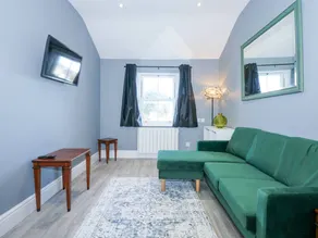 Family-oriented cottage with garden | Pet-friendly - Image 3