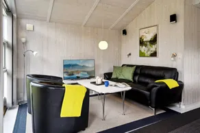 House with garden, barbecue & sauna - Image 3