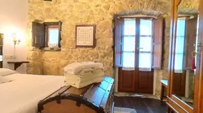 Holiday home with terrace | Mountain view - Image 2