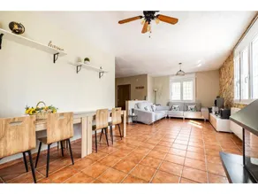 Merveilleuse maison adaptée aux familles avec internet haut débit, barbecue et jardin | Vue montagne | Avec animaux bienvenus - Image 4