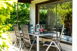 Maison avec terrasse, barbecue et jardin - Image 3