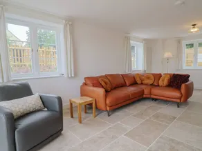 Family-friendly cottage with garden & hot tub | Dogs allowed - Image 3