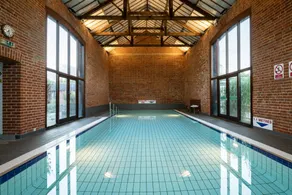 Family-oriented pleasant cottage with garden, pool & barbecue - Image 2