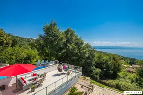Family-oriented charming villa with pool & barbeque | Sea view - Image 3