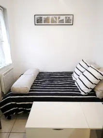 Charming studio with 1 bedroom for 2 persons - Image 4