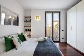 Flat with garden - Image 2
