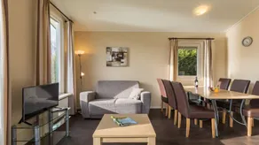 House with garden, pool & terrace - Image 4