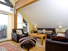 Child-friendly chalet with garden, BBQ & pool | River view | Pets are welcome - Image 2